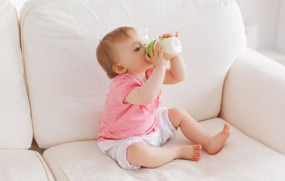 1551689092727658.jpeg 寶寶吃奶.jpeg