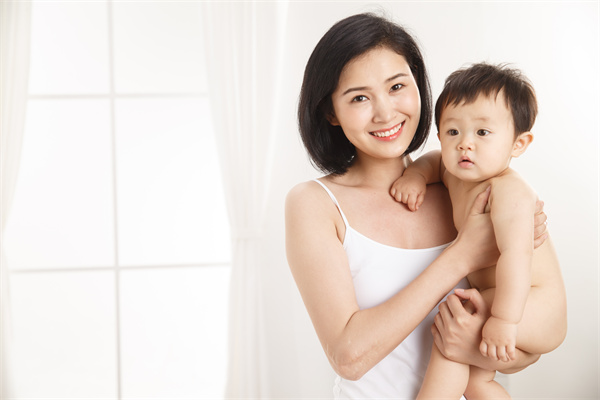 1665277462234616.jpg 攝圖網(wǎng)_501940983_快樂的媽媽和寶寶(企業(yè)商用).jpg