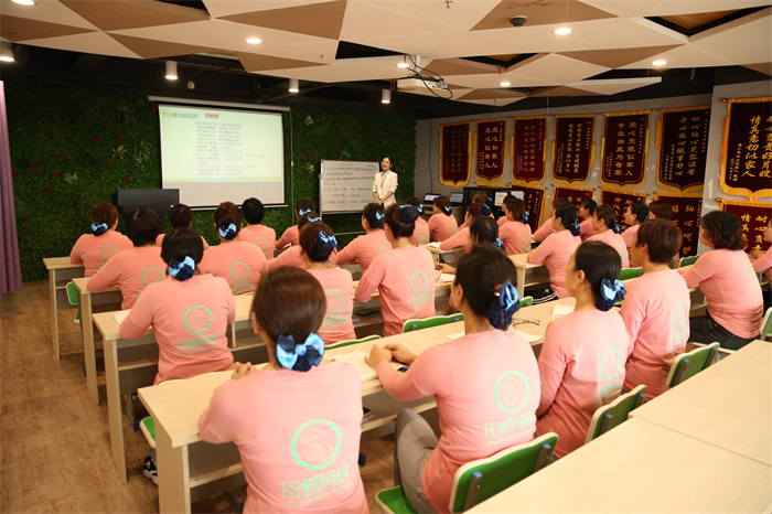 田螺阿姨 (2).jpg